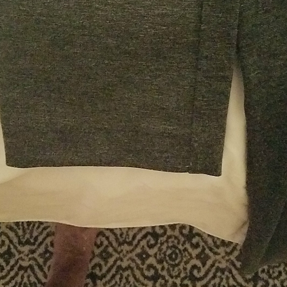 SOLD. 2 pair of Michael Kors pants - Picture 4 of 8